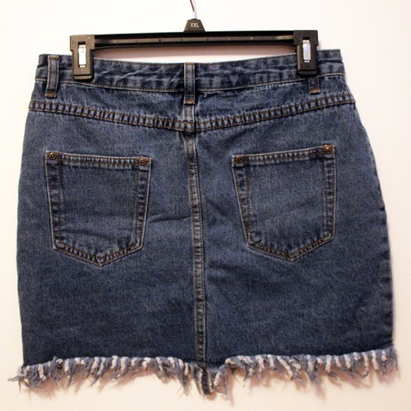 Boohoo Jean mini skirt - Picture 2 of 3